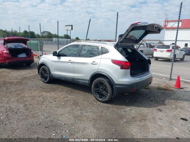 JN1BJ1CR2JW292113 Nissan Rogue Sport Sv