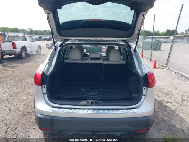 JN1BJ1CR2JW292113 Nissan Rogue Sport Sv