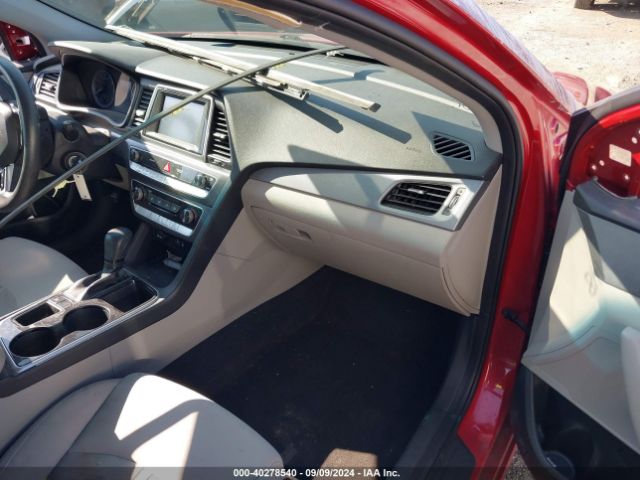 5NPE24AFXKH807108 Hyundai SONATA SE