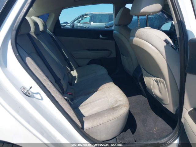 5XXGT4L38GG038703 KIA Optima Lx