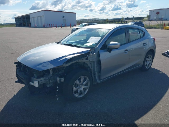 Mazda Mazda3 I Sport 2016 JM1BM1J79G1304849 Image 2