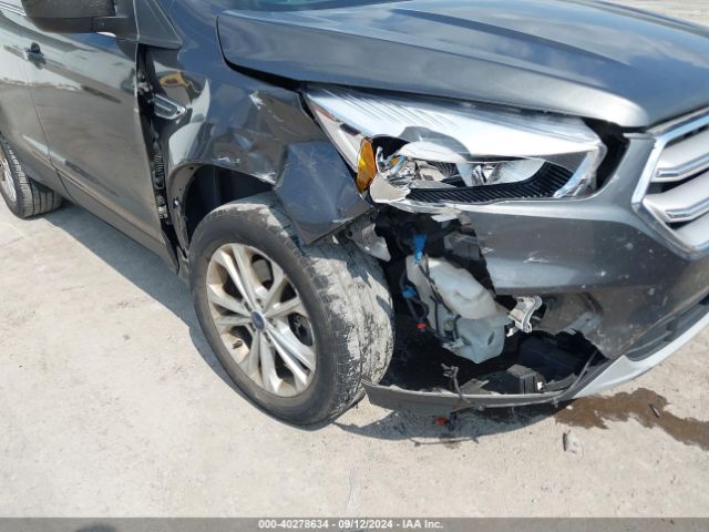 1FMCU9GD3JUC11732 Ford ESCAPE SE