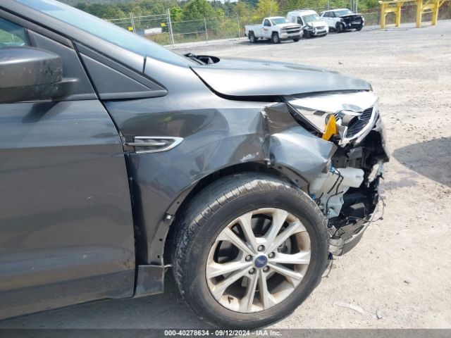 1FMCU9GD3JUC11732 Ford ESCAPE SE