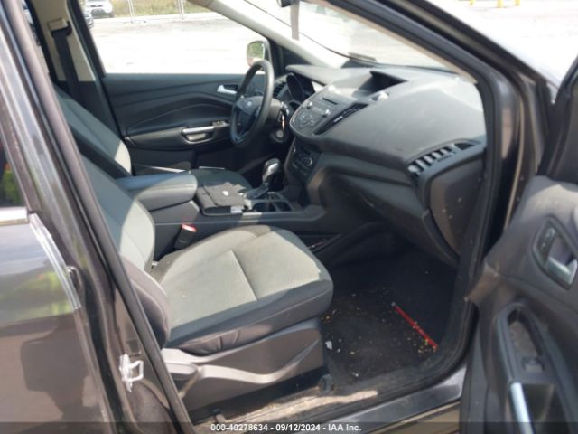 1FMCU9GD3JUC11732 Ford ESCAPE SE