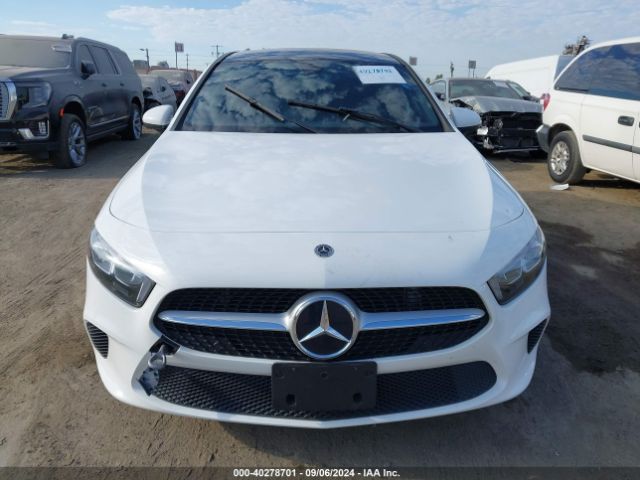 W1K3G4EB7NJ327884 Mercedes-Benz A 220