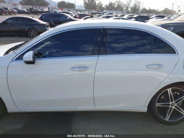 W1K3G4EB7NJ327884 Mercedes-Benz A 220