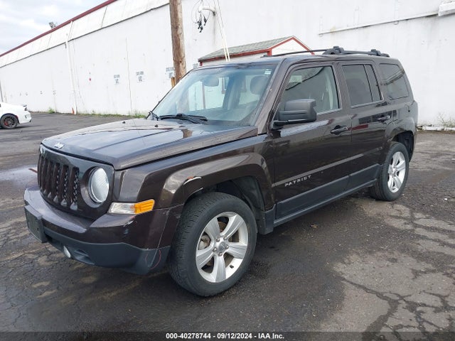 1C4NJPFA8ED608635 Jeep Patriot Latitude