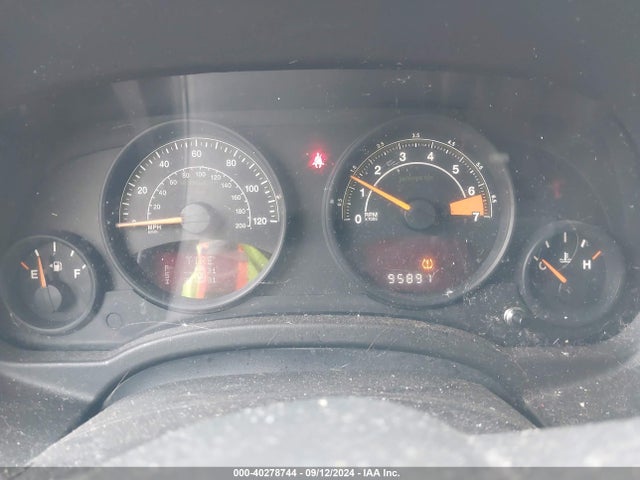 1C4NJPFA8ED608635 Jeep Patriot Latitude