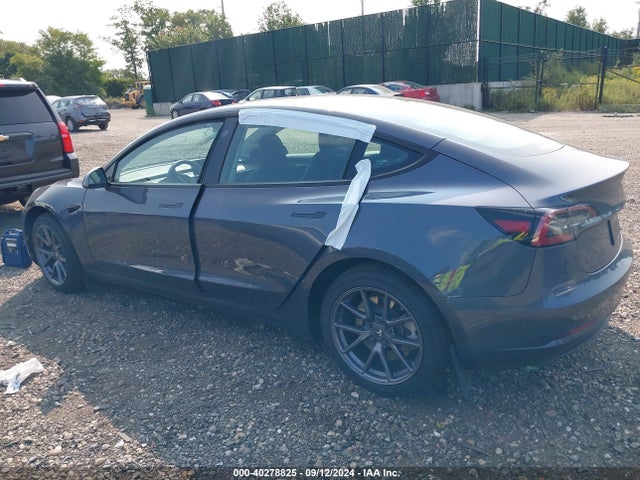 Tesla Model 3 Rear-wheel Drive 2023 5YJ3E1EA1PF692058 Image 3