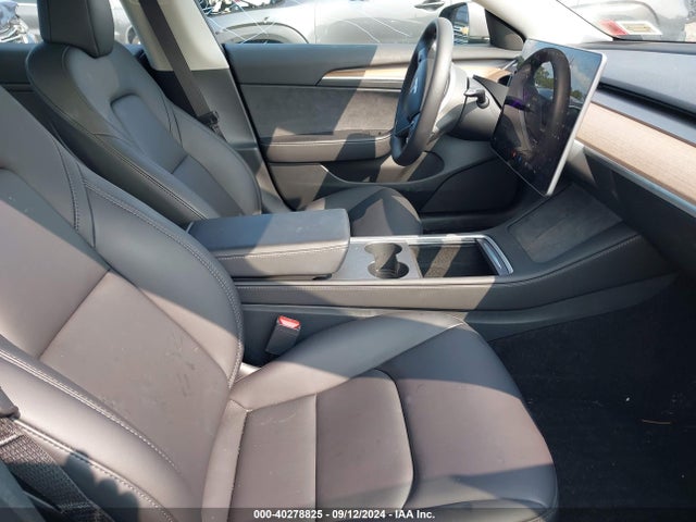 Tesla Model 3 Rear-wheel Drive 2023 5YJ3E1EA1PF692058 Image 5