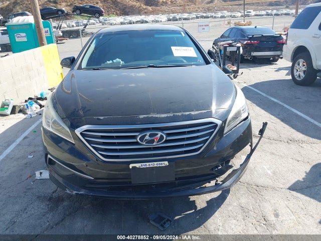 Hyundai SONATA SE 2017 5NPE24AF4HH444717 Image 13