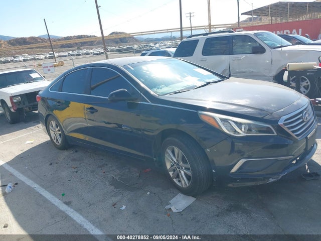 Hyundai SONATA SE 2017 5NPE24AF4HH444717 Image 14