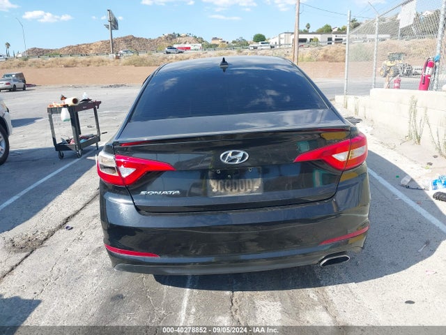 Hyundai SONATA SE 2017 5NPE24AF4HH444717 Image 17