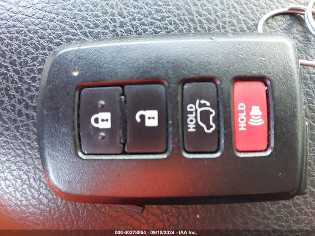 Toyota Rav4 Xle 2018 2T3WFREV5JW416950 Image 11