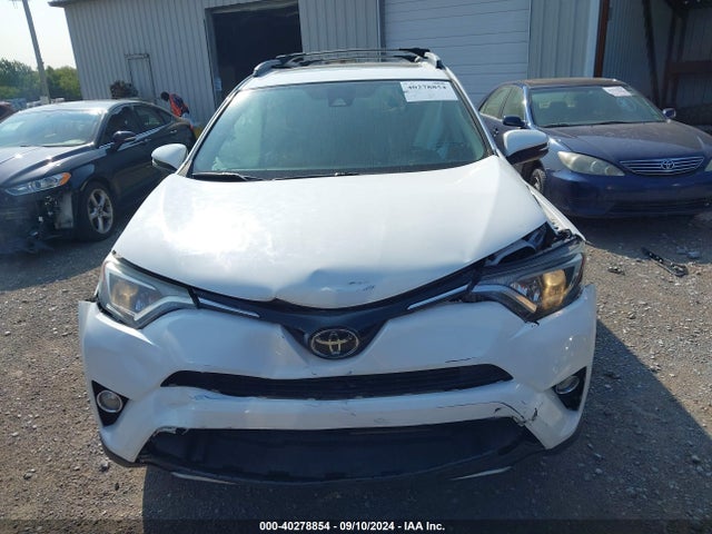 Toyota Rav4 Xle 2018 2T3WFREV5JW416950 Image 13