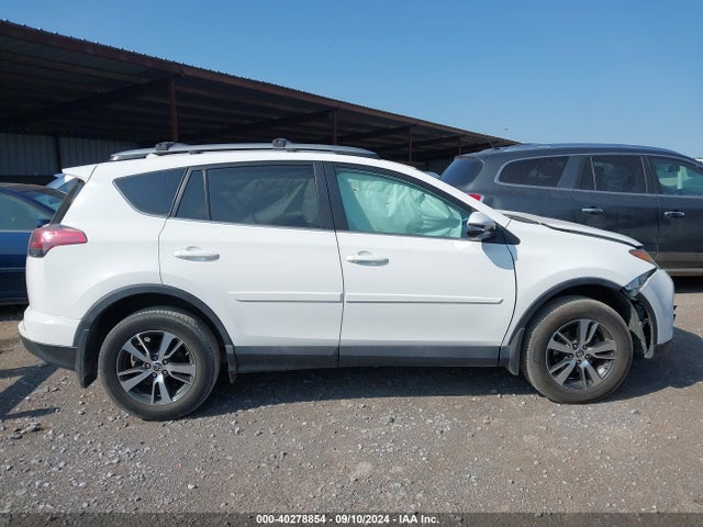 Toyota Rav4 Xle 2018 2T3WFREV5JW416950 Image 14
