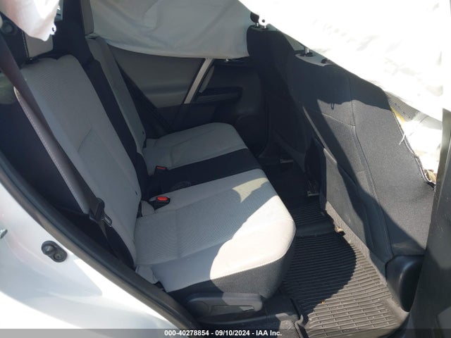 Toyota Rav4 Xle 2018 2T3WFREV5JW416950 Image 8