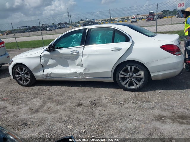 Mercedes-Benz C 300 2018 WDDWF4JB6JR397877 Image 14