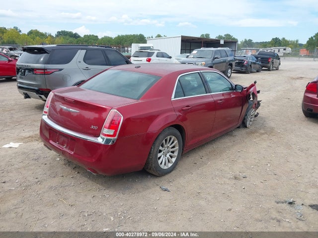 2C3CCAAG4EH206242 Chrysler 300