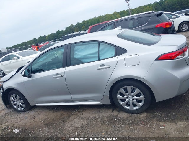 Toyota COROLLA LE 2022 5YFEPMAE6NP309262 Image 14