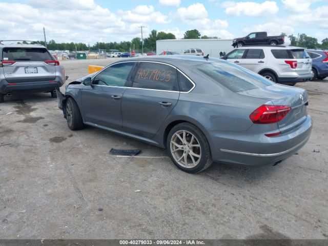 1VWAT7A38HC015804 Volkswagen Passat 1.8t S
