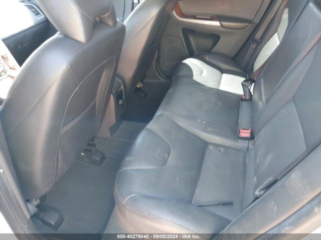 YV440MDUXH2010036 Volvo Xc60 T5 Inscription