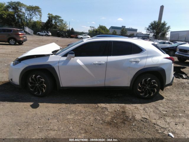 JTHX3JBH5L2029984 Lexus UX 200