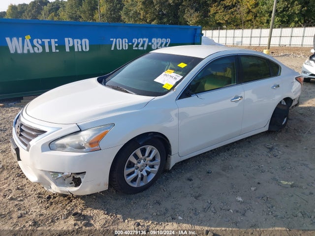 Nissan Altima 2.5 S 2015 1N4AL3AP7FC431442 Image 2