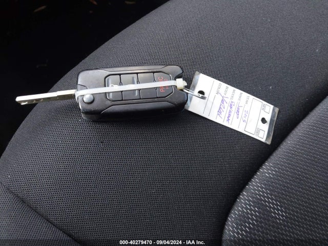 ZACCJABH8FPB80883 Jeep Renegade Latitude