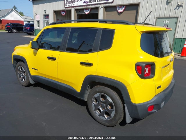 ZACCJABH8FPB80883 Jeep Renegade Latitude