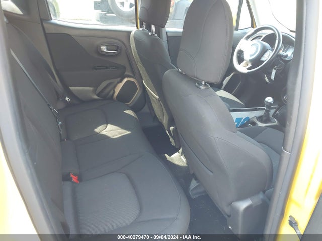 ZACCJABH8FPB80883 Jeep Renegade Latitude