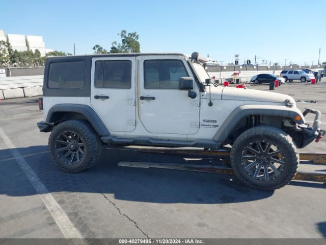 1C4BJWDG3JL838894 Jeep Wrangler Jk Unlimited Sport S 4x4