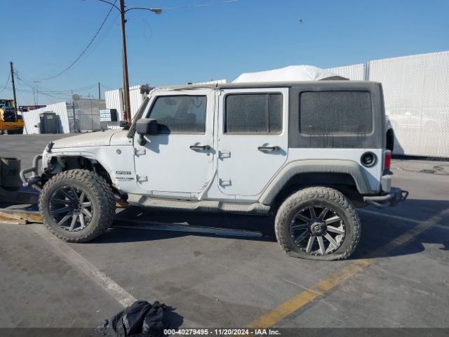 1C4BJWDG3JL838894 Jeep Wrangler Jk Unlimited Sport S 4x4