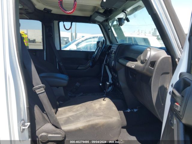 1C4BJWDG3JL838894 Jeep Wrangler Jk Unlimited Sport S 4x4
