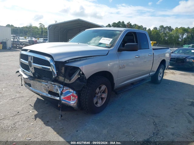 1C6RR7GG5HS583679 RAM 1500 Slt Quad Cab 4x4 6'4 Box