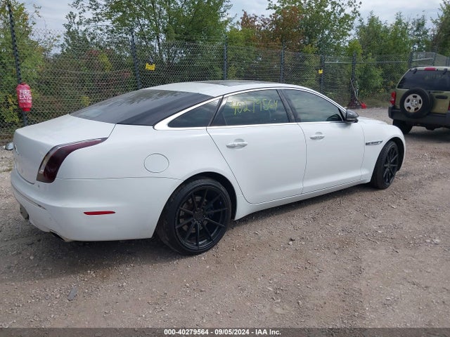 2012 JAGUAR XJ SAJWA2GB8CLV23488 Photo 3