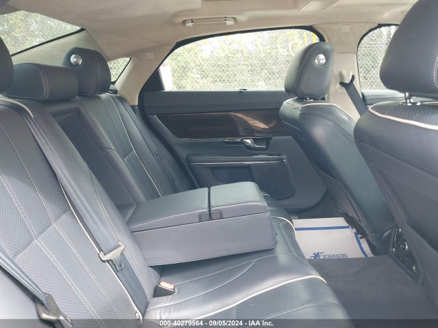 2012 JAGUAR XJ SAJWA2GB8CLV23488 Photo 7