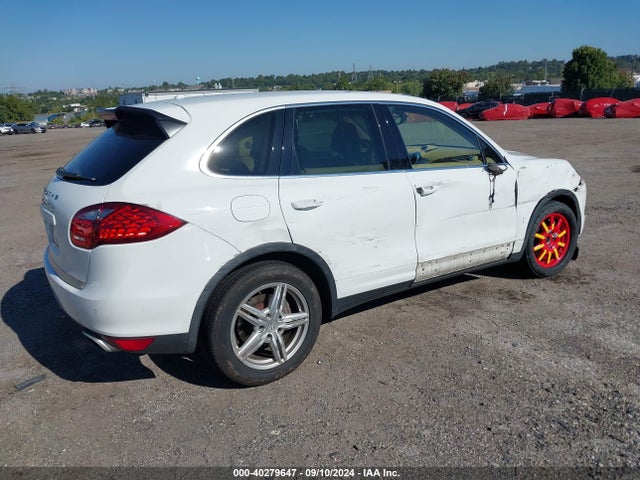 2012 PORSCHE CAYENNE WP1AA2A2XCLA09951 Photo 3