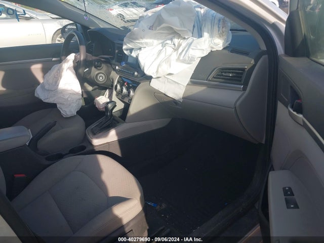 Hyundai ELANTRA SE 2019 5NPD74LF9KH464964 Image 5