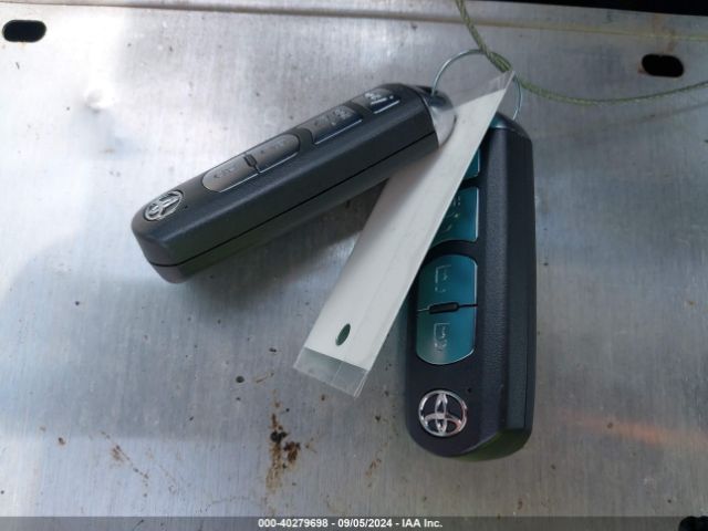 3MYDLBYV7JY302866 Toyota YARIS IA
