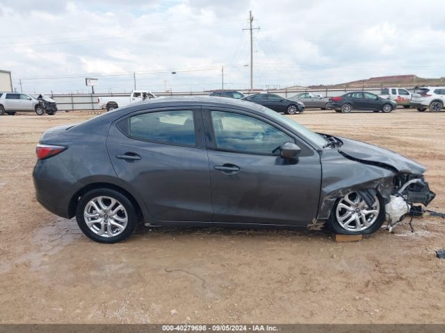 3MYDLBYV7JY302866 Toyota YARIS IA