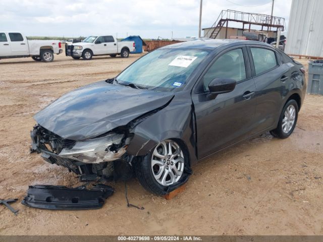 3MYDLBYV7JY302866 Toyota YARIS IA