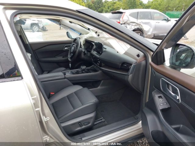JN8AT3CA2MW026012 Nissan Rogue Sl Fwd
