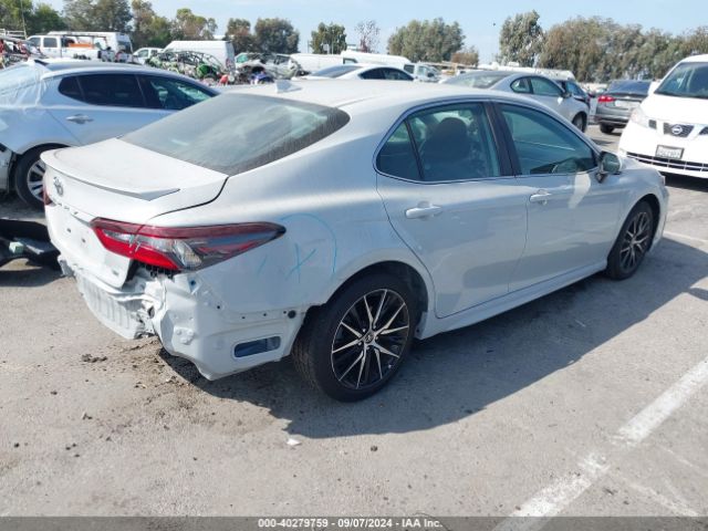 2022 TOYOTA CAMRY 4T1G11AK5NU054116 Photo 3