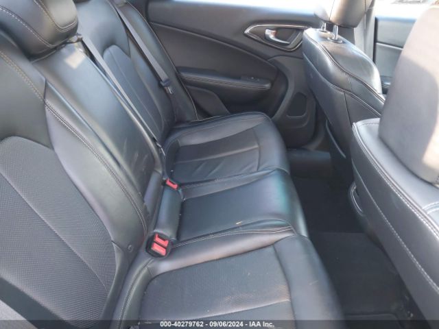 1C3CCCEG7FN620372 Chrysler 200 C