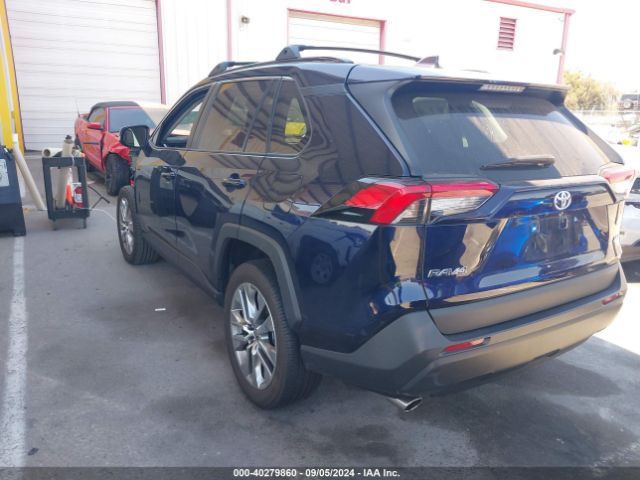 2T3C1RFV1NW231672 Toyota Rav4 Xle Premium