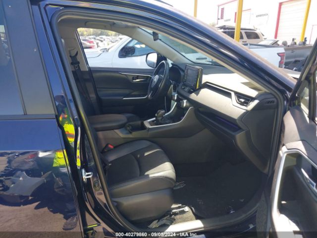 2T3C1RFV1NW231672 Toyota Rav4 Xle Premium