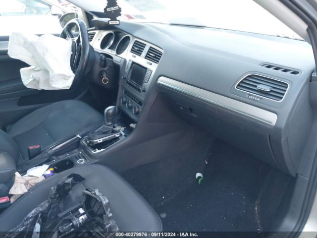 3VW217AU5FM029965 Volkswagen Golf Tsi Se 4-door