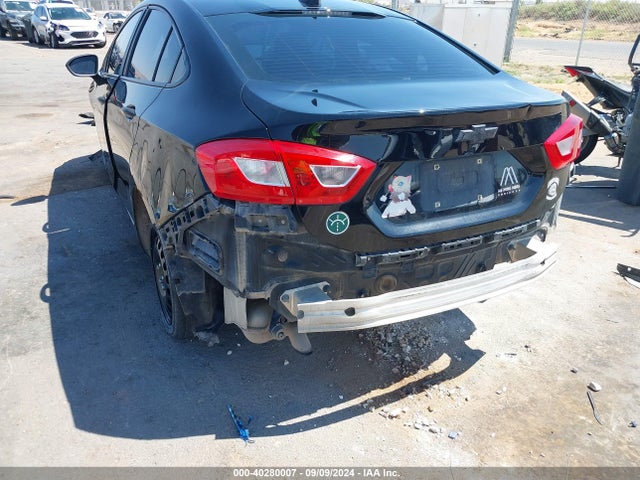 Chevrolet Cruze 2017 1G1BE5SMXH7217803 Image 18