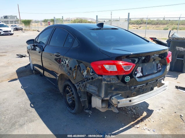 Chevrolet Cruze 2017 1G1BE5SMXH7217803 Image 3